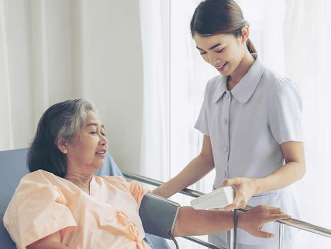 Điều dưỡng tại nhà sau khi bệnh nhân xuất viện